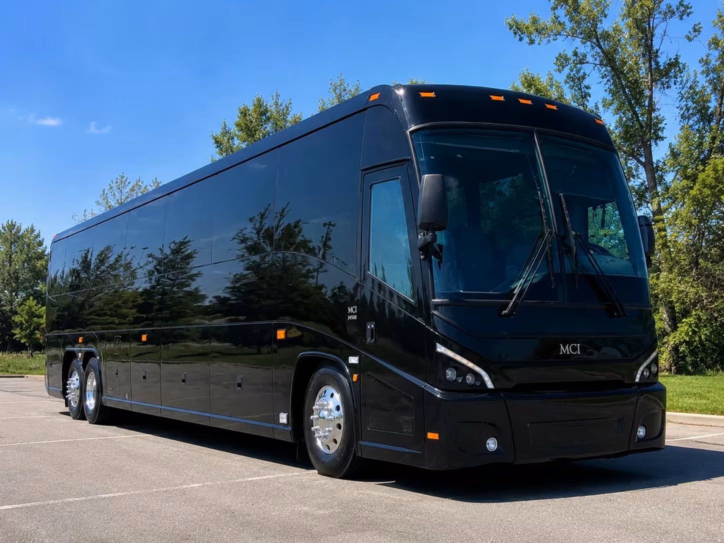 aurora charter buses for team building retreats and off sites