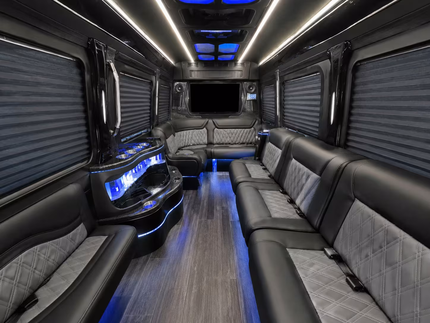 with so many options in the network aurora groups always find the right long distance bus